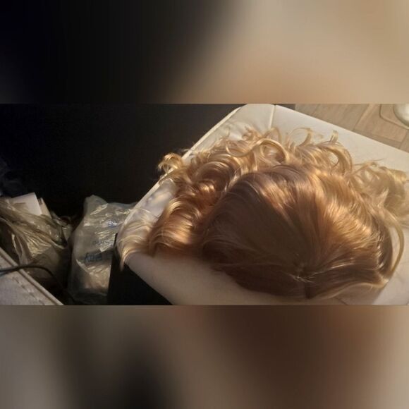 Costume 20 inch dress up wig. New in original package. - Picture 2 of 6